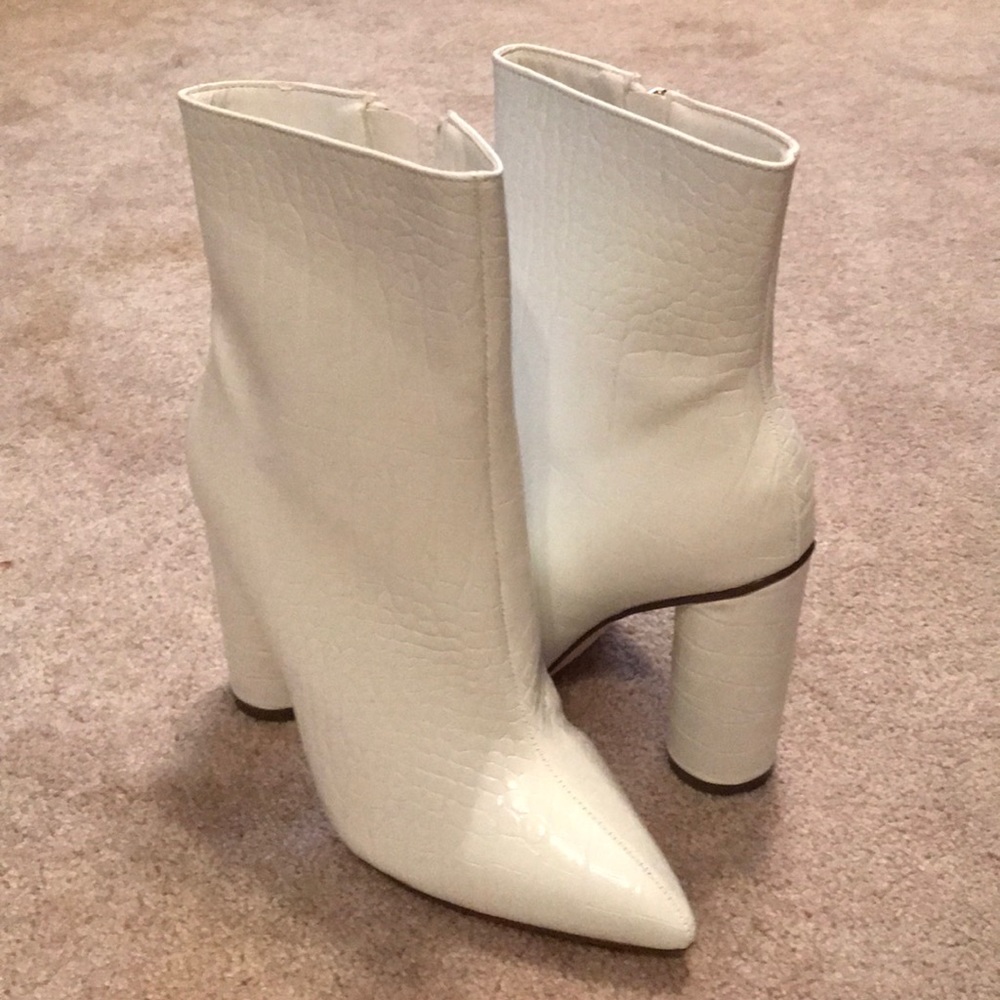 White croc boots NEVER WORN